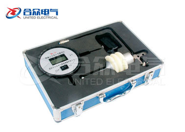 China Insulator Distribution Electrical Test Equipment 1 - 30KV Measurement Range supplier